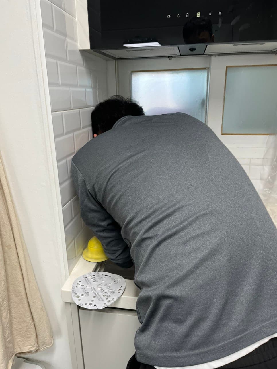 인천 인덕션 옆 상판 크랙 보수 (논현단풍마을트리플에듀) 완성 사진 2